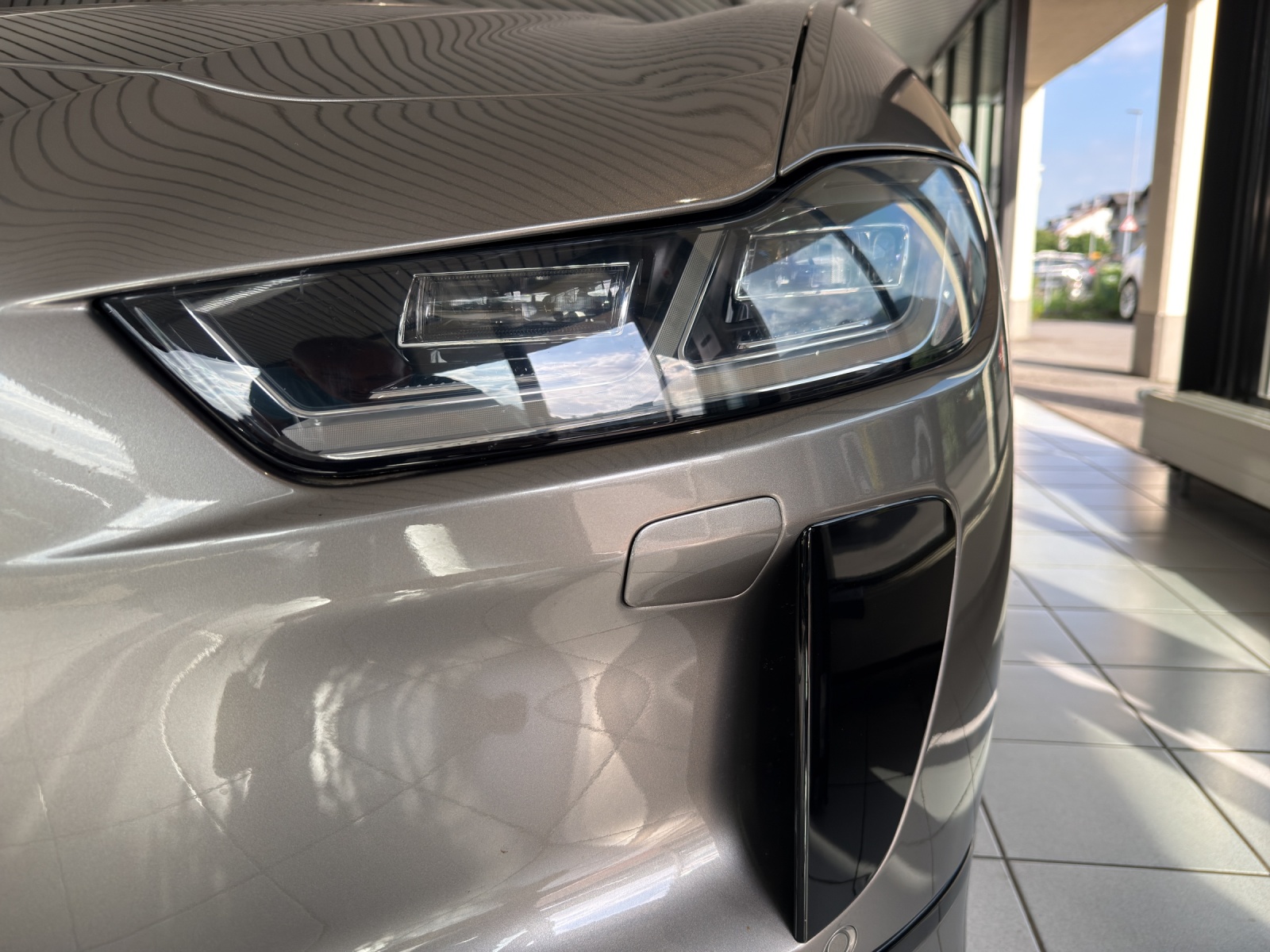 JAGUAR I-Pace EV400 HSE AWD-image-17