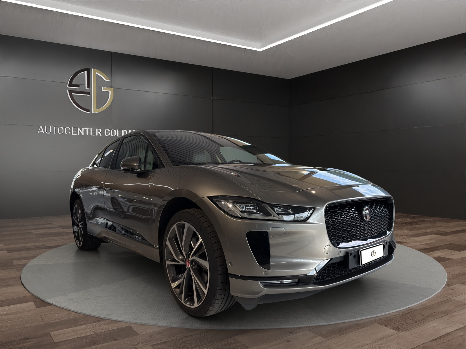 JAGUAR I-Pace EV400 HSE AWD-image-5