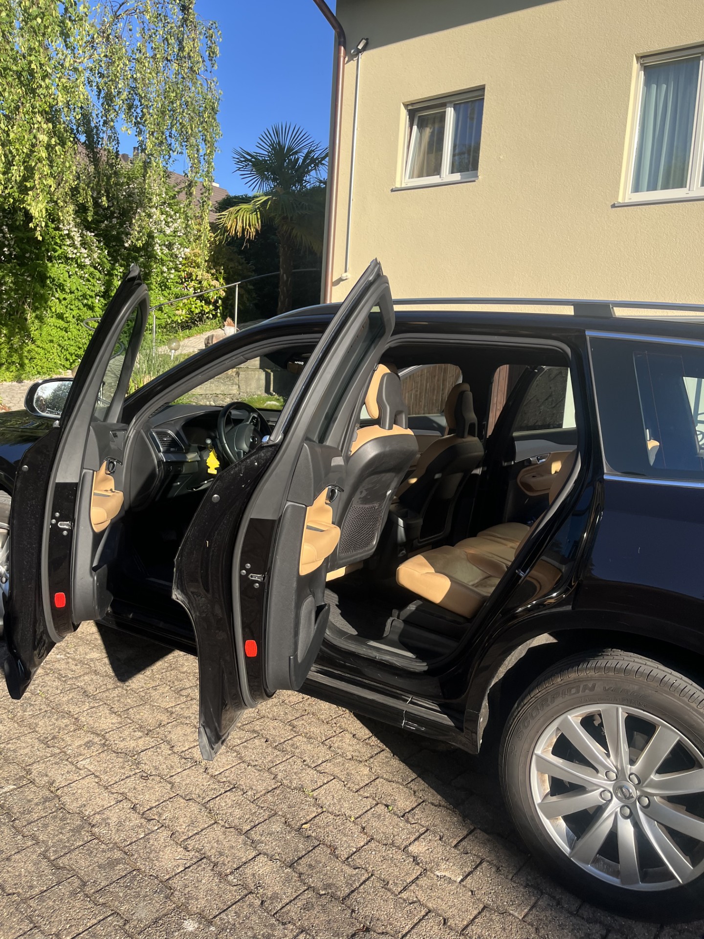 VOLVO 2.0 D5 Momentum 7P. AWD-image-7
