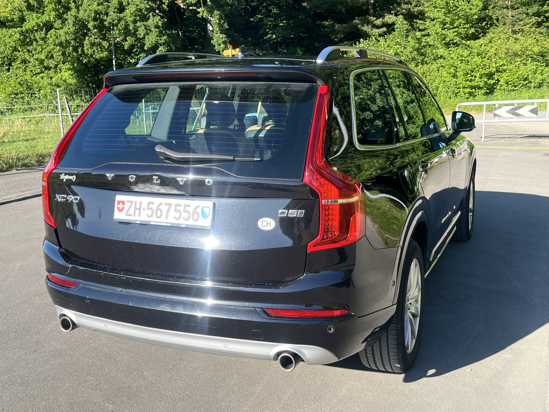 VOLVO 2.0 D5 Momentum 7P. AWD-image-3