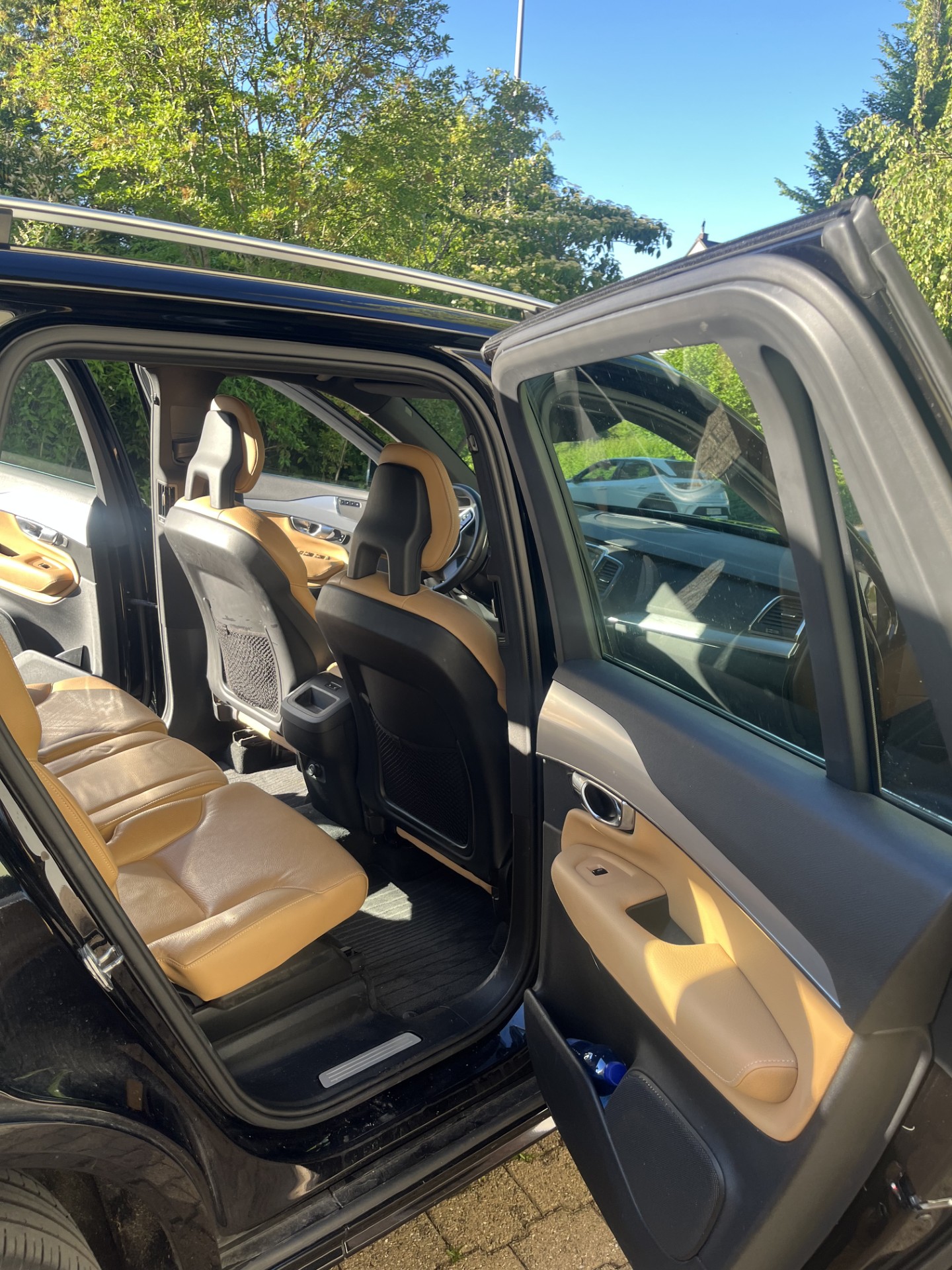 VOLVO 2.0 D5 Momentum 7P. AWD-image-8