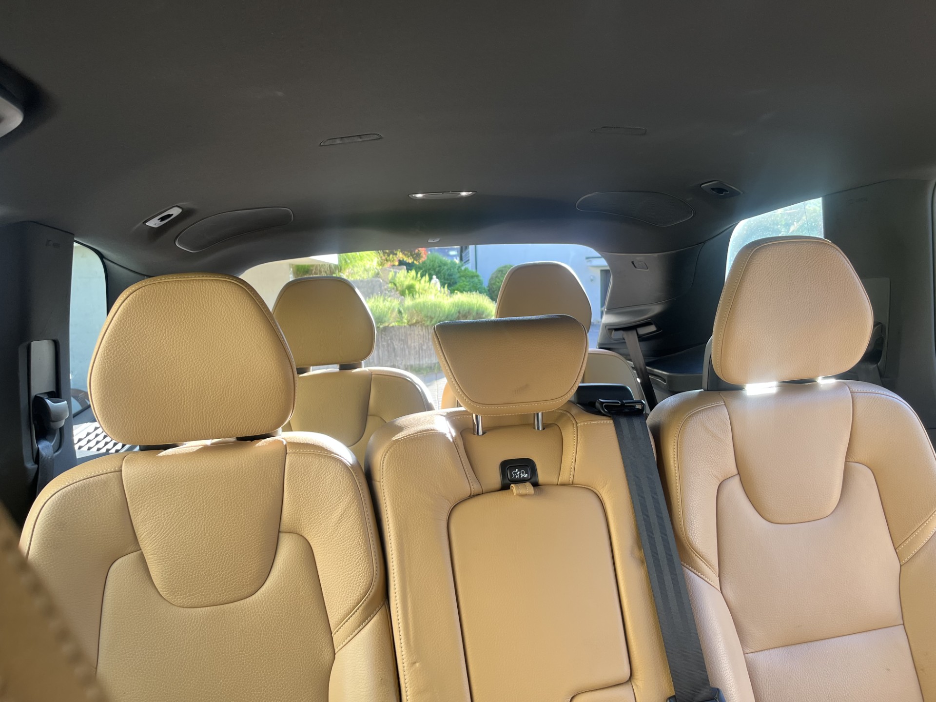 VOLVO 2.0 D5 Momentum 7P. AWD-image-10