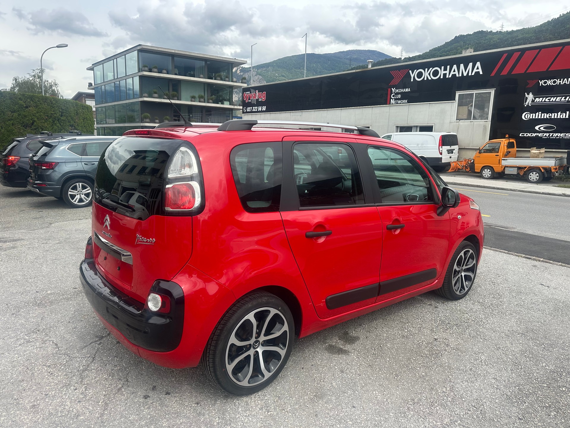 CITROEN C3 Picasso 1.2 Pure Tech Attraction-image-3