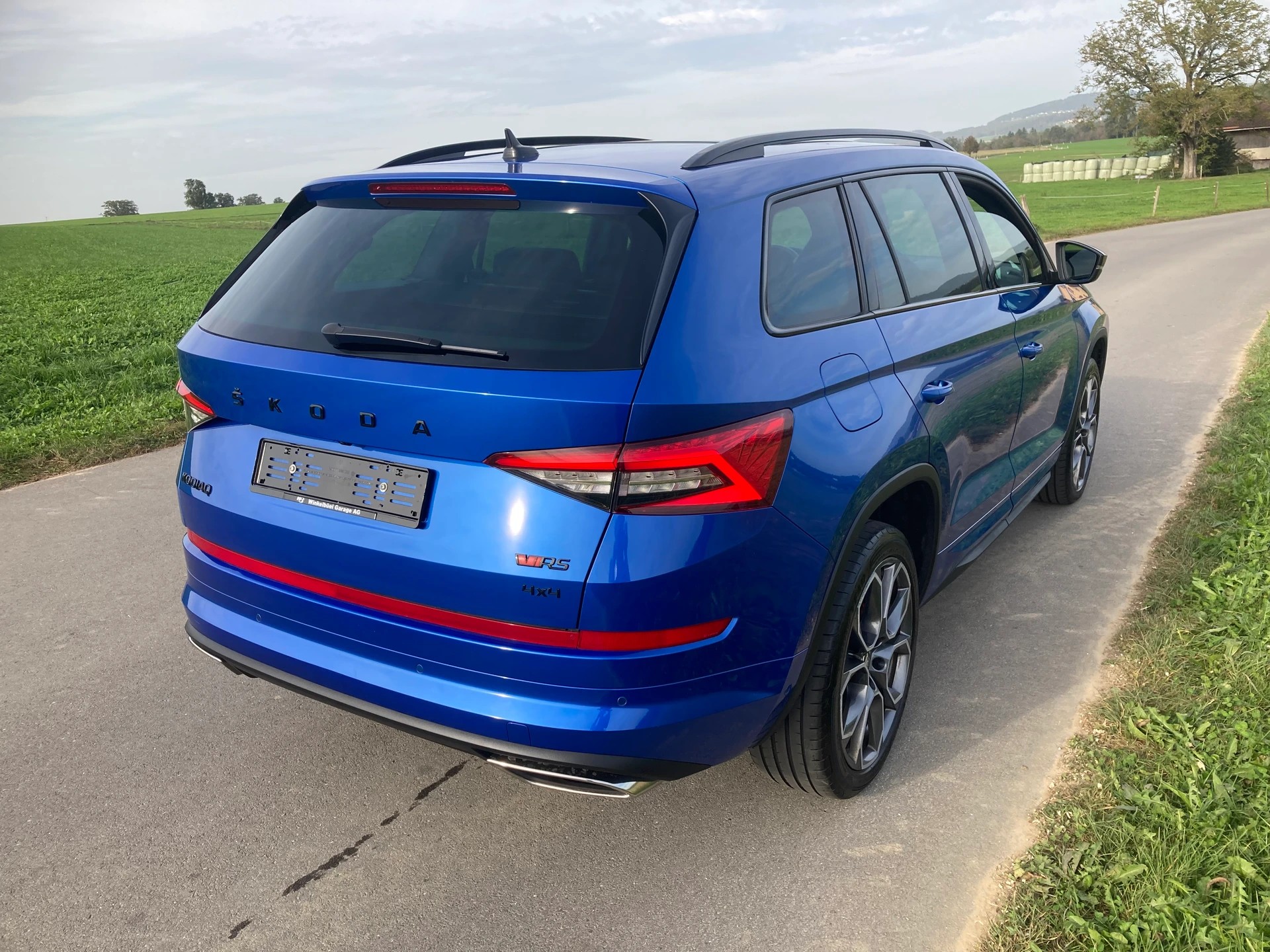 SKODA Kodiaq 2.0 Bi-TDI SCR RS 4x4 DSG 7 Sitzer-image-2
