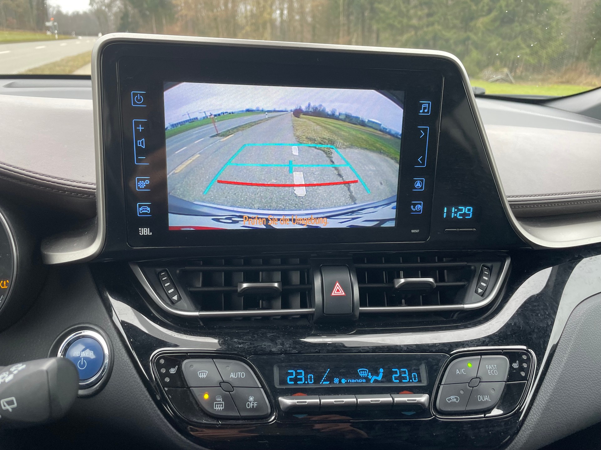 TOYOTA C-HR 1.8 HSD CVT Premium-image-7