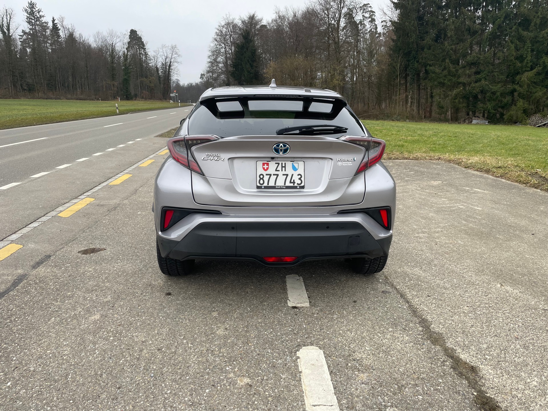 TOYOTA C-HR 1.8 HSD CVT Premium-image-5