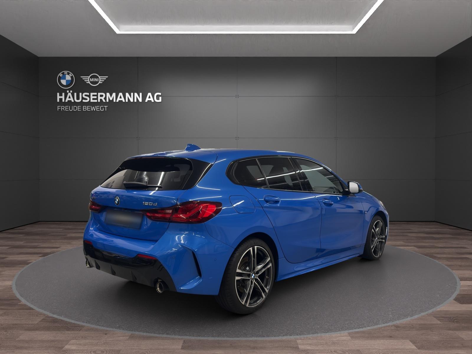 BMW 120d xDrive M SPORT-image-4