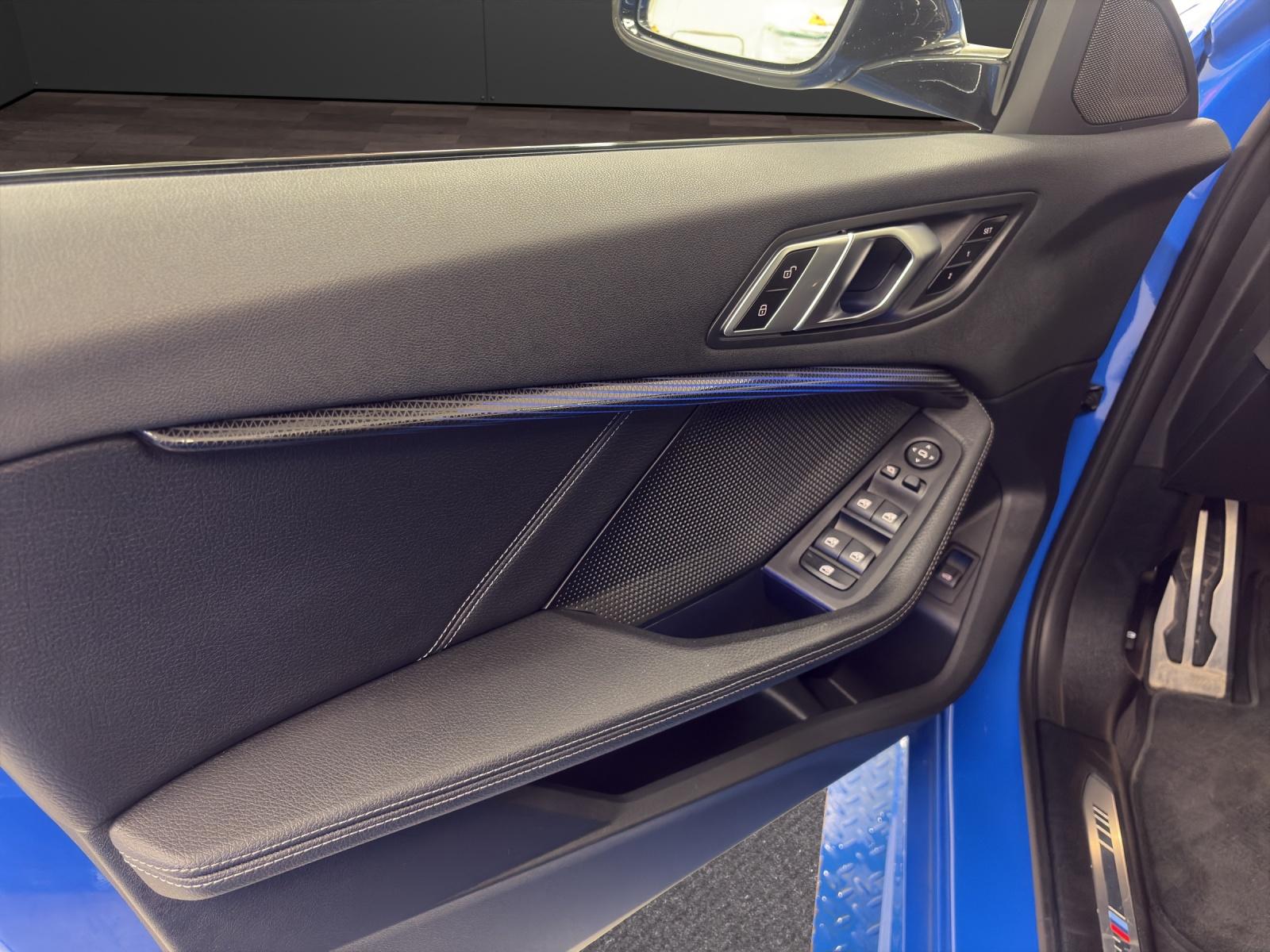 BMW 120d xDrive M SPORT-image-14