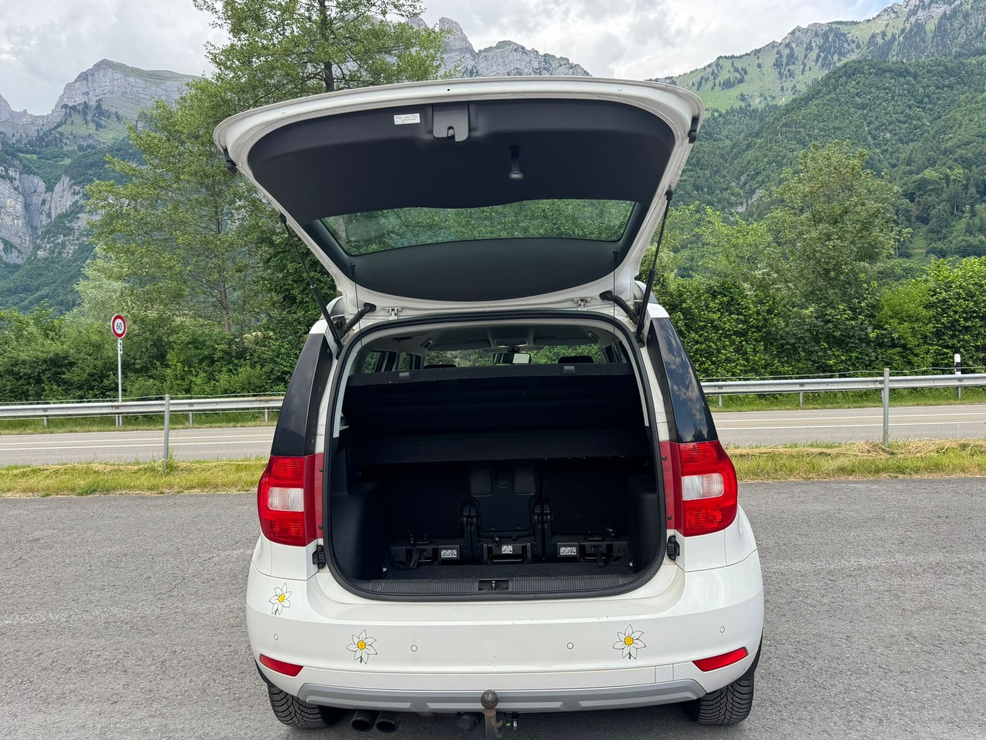 SKODA Yeti 1.8 TSI Ambition Outdoor 4x4-image-9