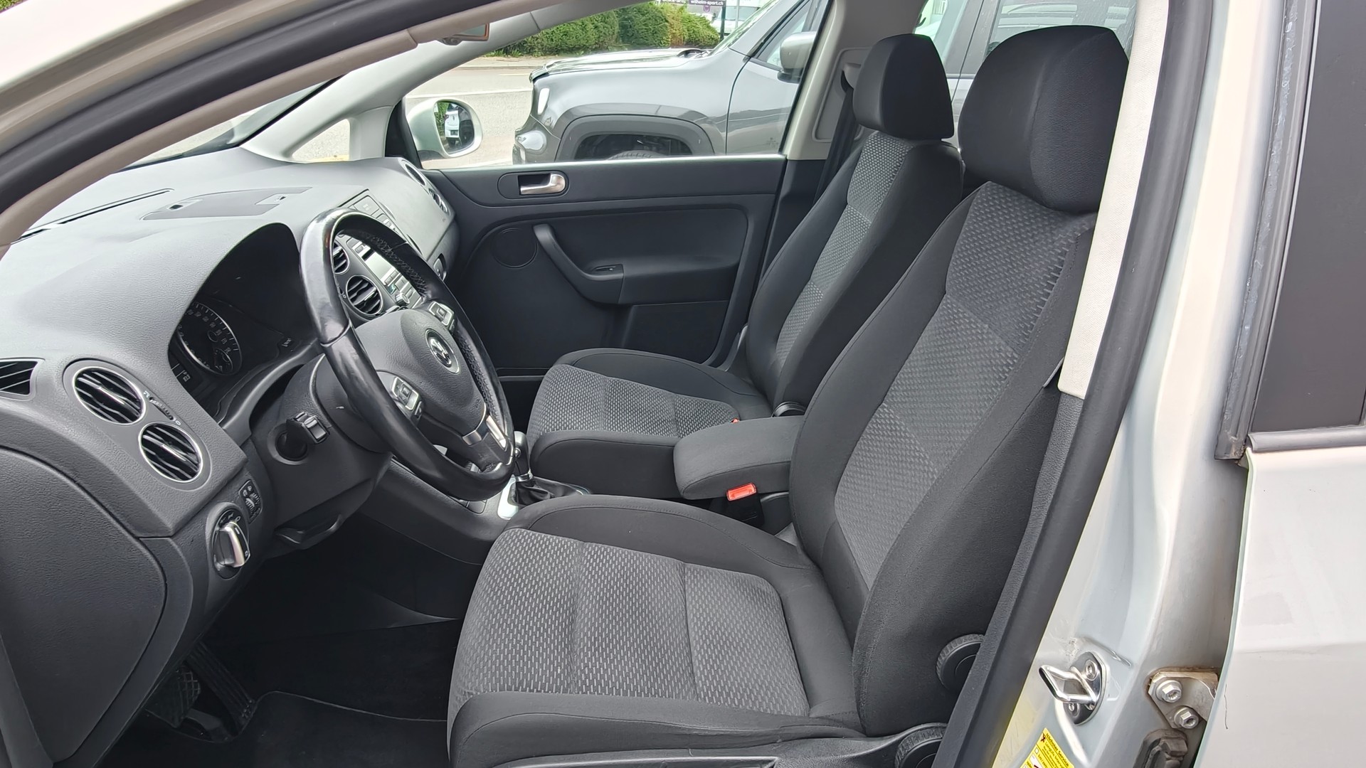 VW Golf Plus 1.4 TSI Comfortline DSG-image-7
