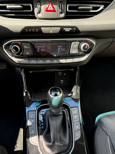 HYUNDAI i30 Wagon 1.5 T-GDi Vertex-image-13