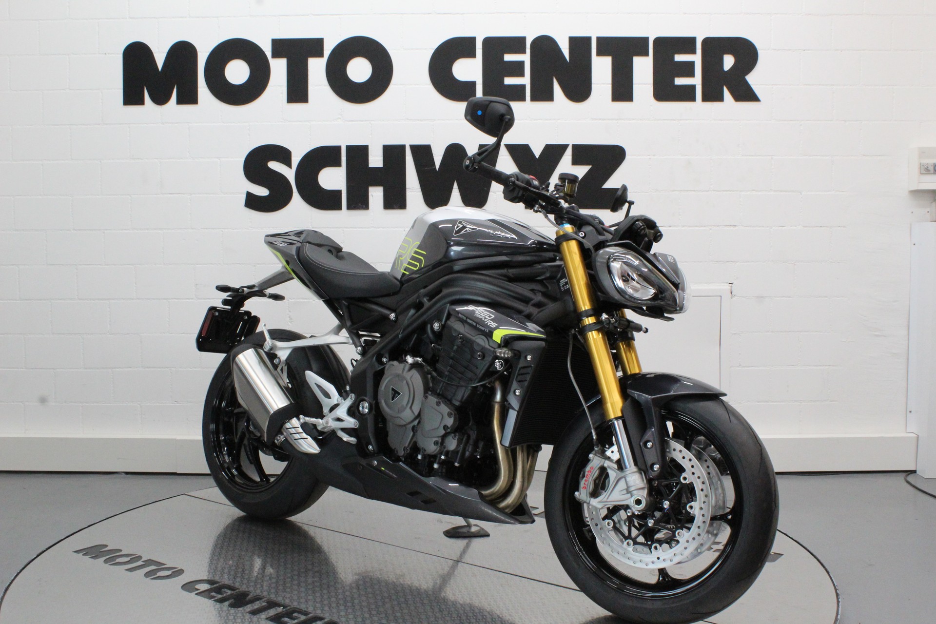 TRIUMPH Speed Triple 1200 RS-image-1