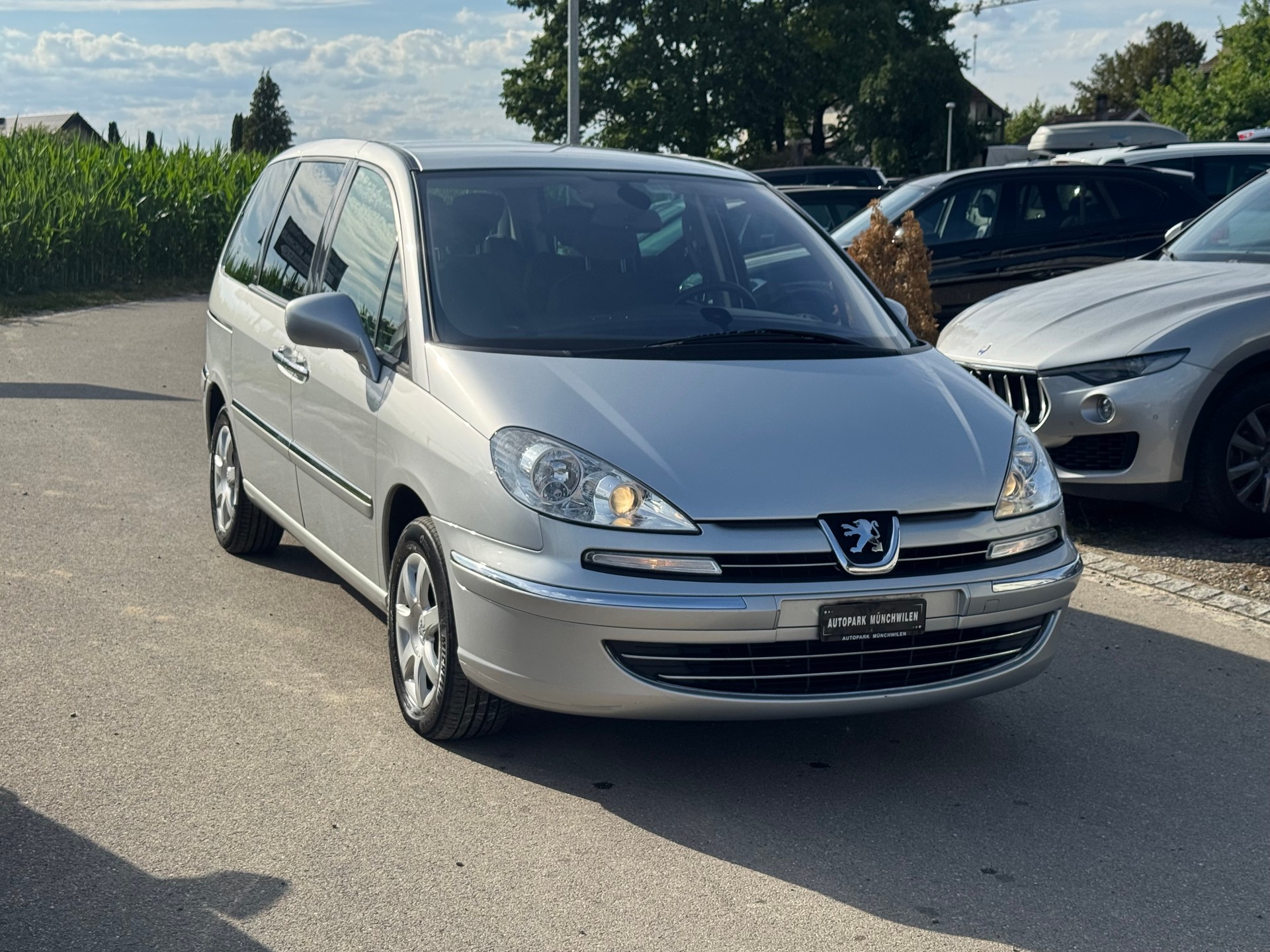PEUGEOT 807 2.0 16V HDi Allure Tiptronic-image-1