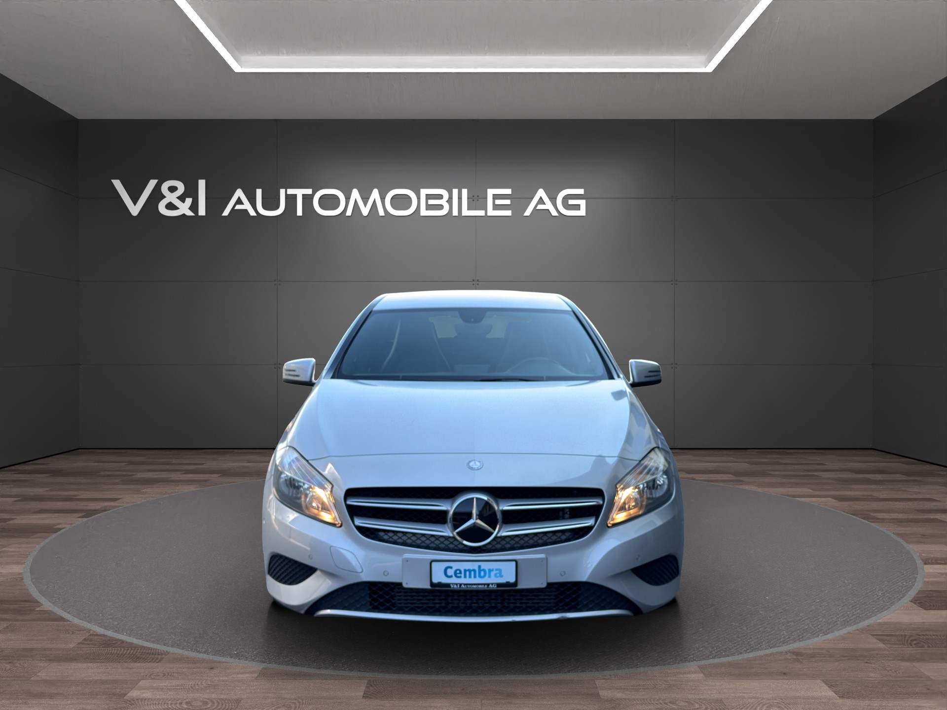 MERCEDES-BENZ A 180 Style 7G-DCT-showroom-element-2