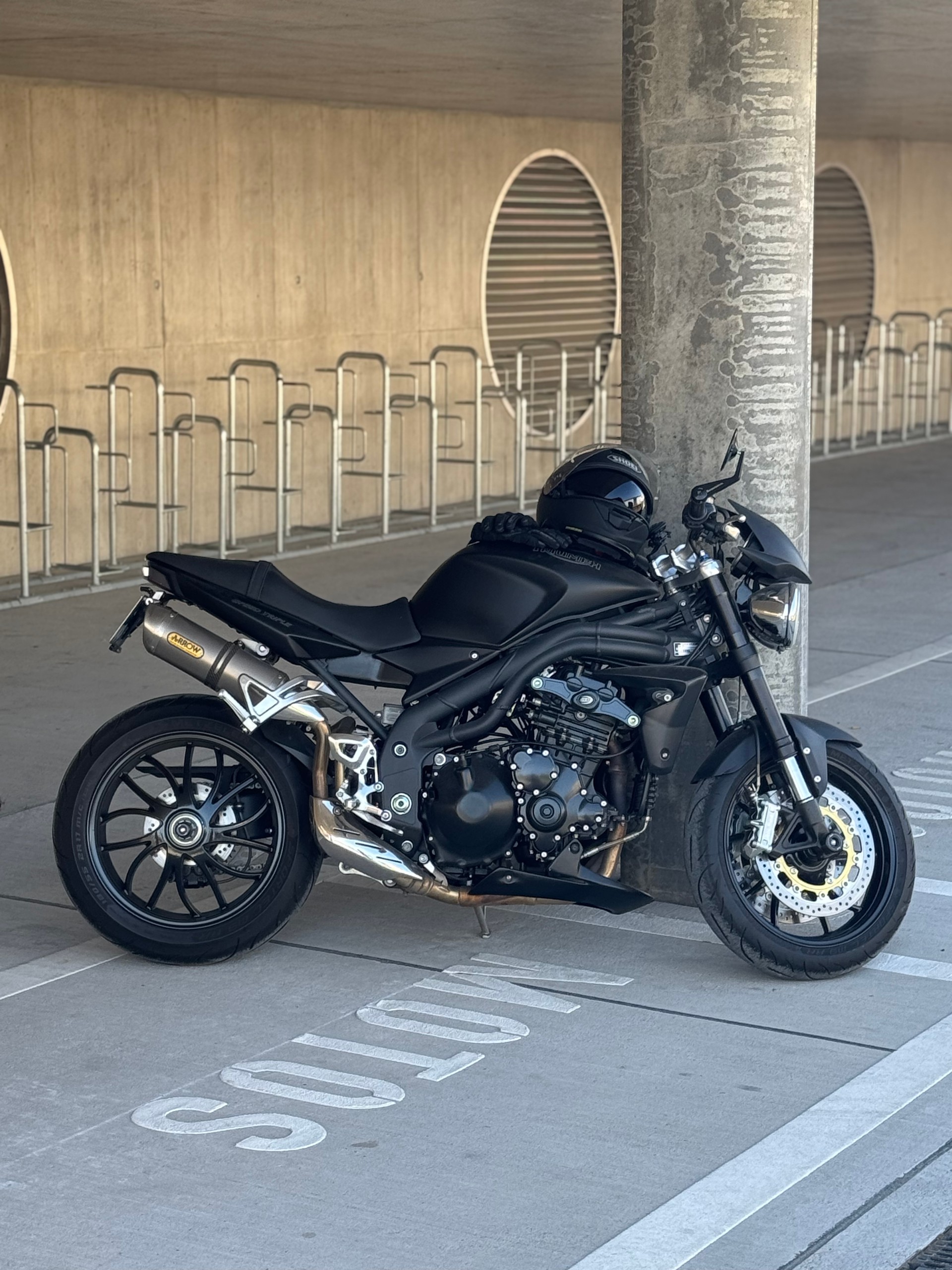 TRIUMPH Speed Triple 1050-image-1