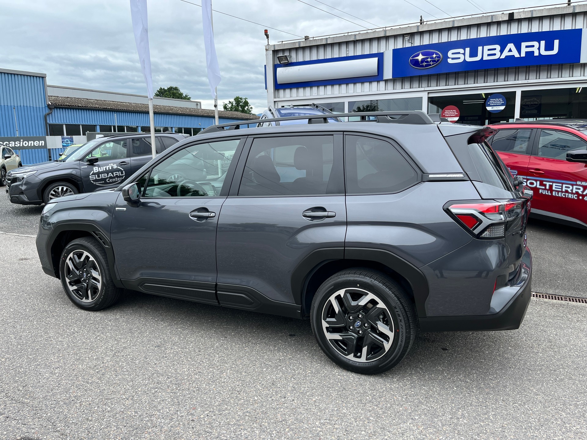 SUBARU Forester 2.0i e-Boxer Swiss Plus Lineartronic-showroom-element-2
