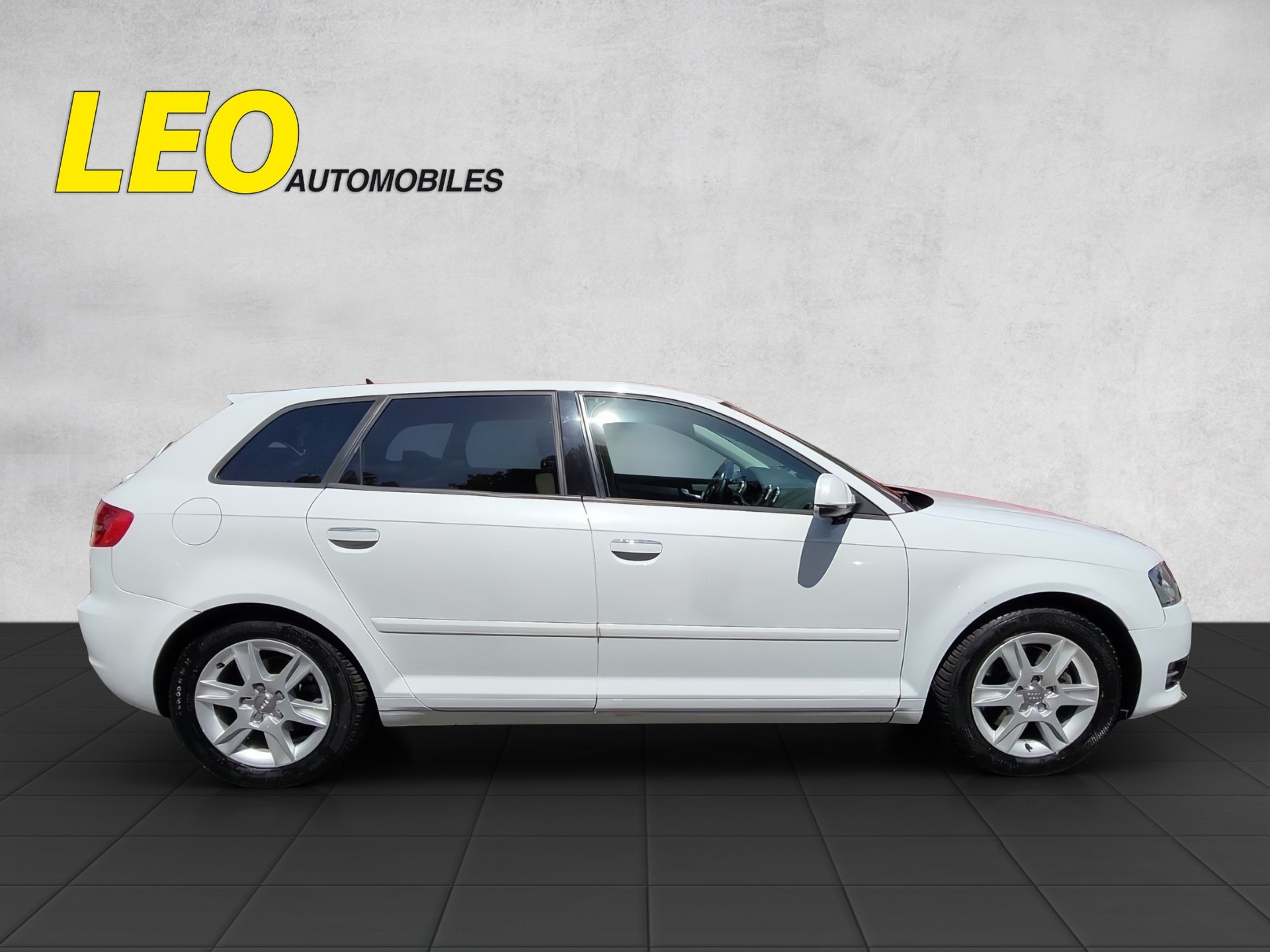 AUDI A3 Sportback Ambition 2.0 TDI Quattro S Tronic-image-5