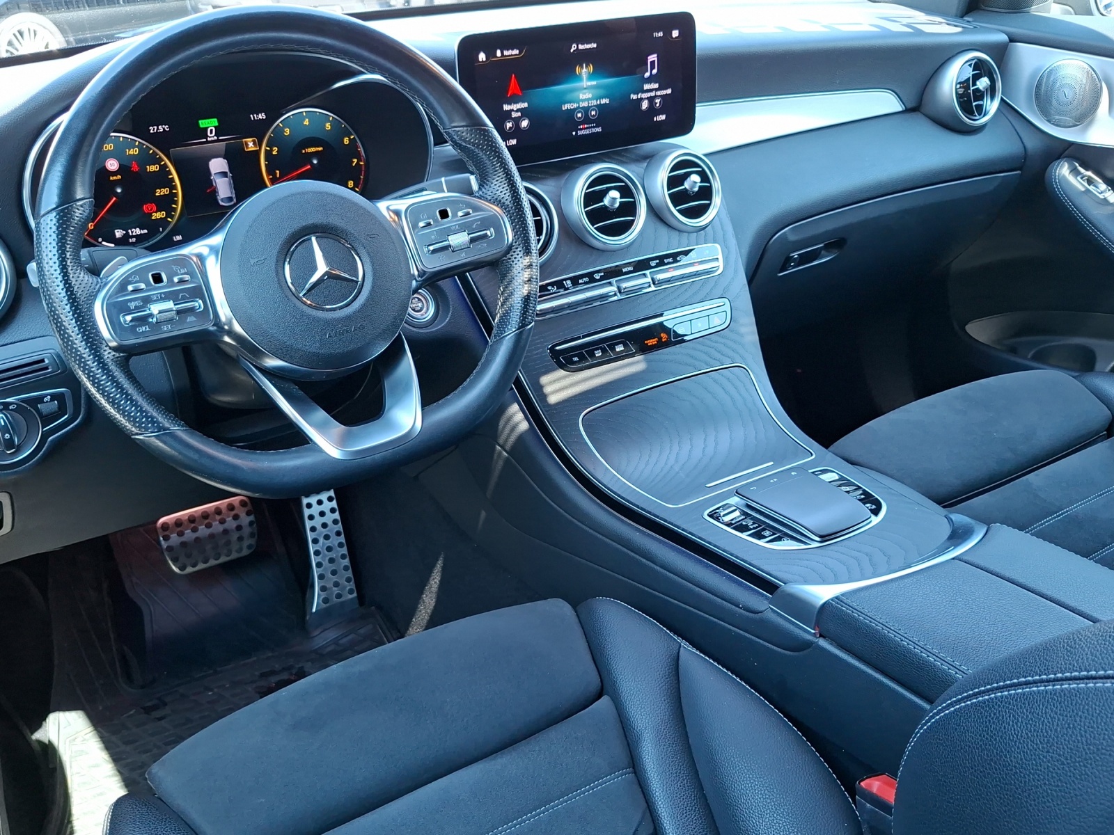 MERCEDES-BENZ GLC Coupé 300 AMG Line Plus 4Matic 9G-Tronic-image-7