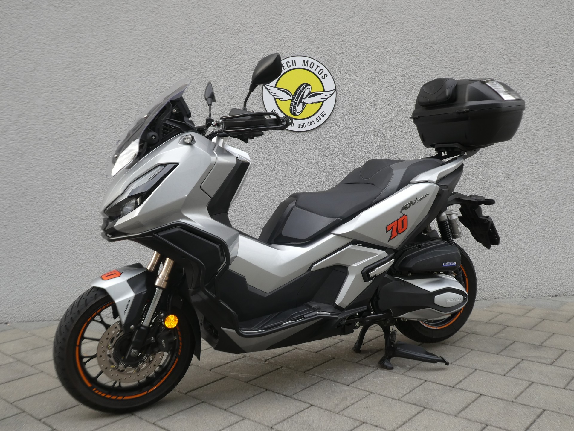 HONDA ADV 350-image-1