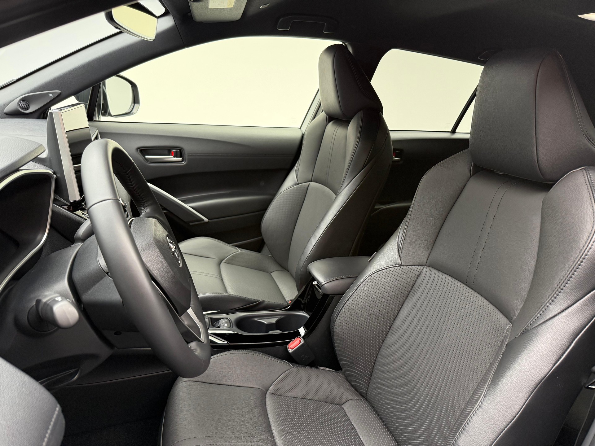 TOYOTA Corolla Cross 2.0 HSD Premium AWD-i-image-5