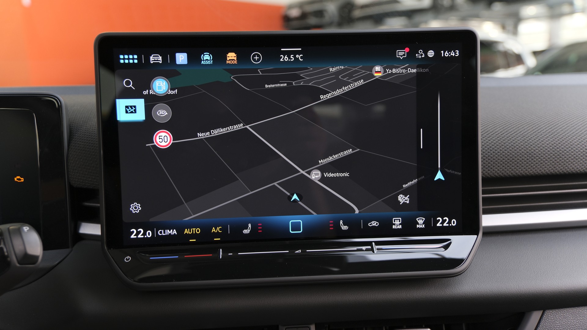 VW T-Roc 1.5 eTSI mHEV R-Line DSG Black Style-image-22