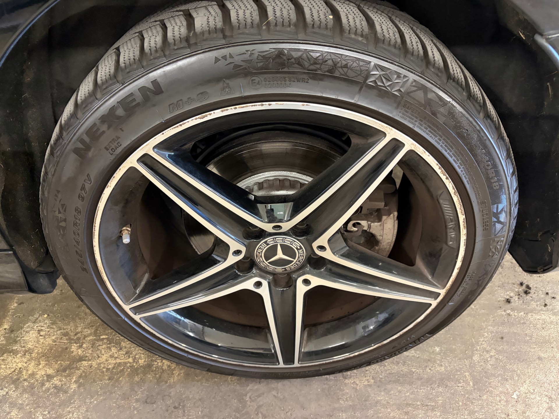 MERCEDES-BENZ C 250 d AMG Line 4Matic 9G-Tronic-image-12