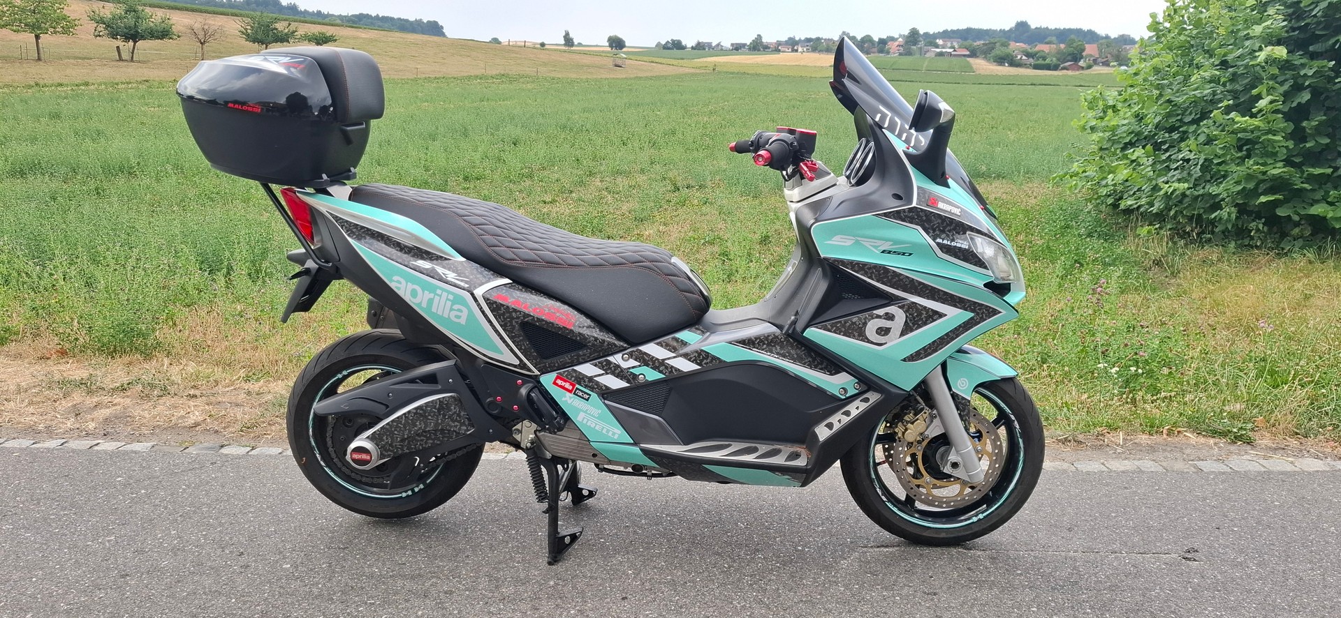 APRILIA SRV 850-image-5