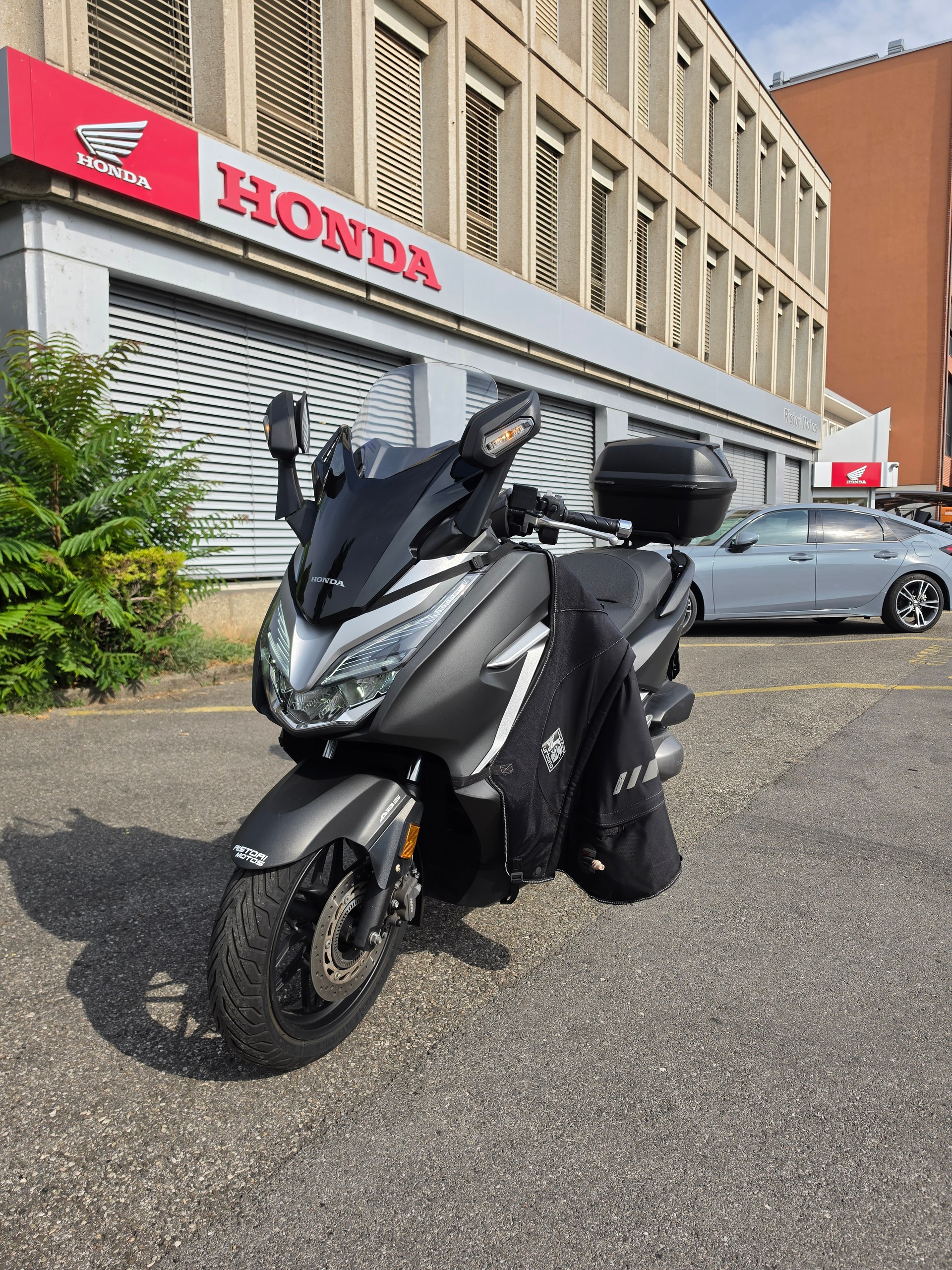 HONDA NSS 300 Forza ABS-image-2
