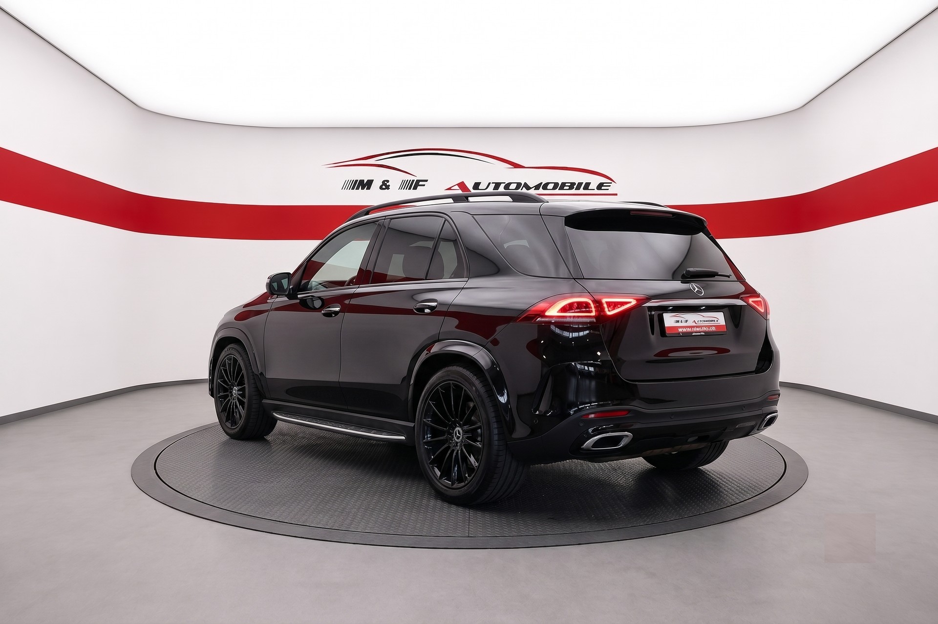 MERCEDES-BENZ GLE 450 AMG Line 4matic * CH FAHRZEUG *-showroom-element-3