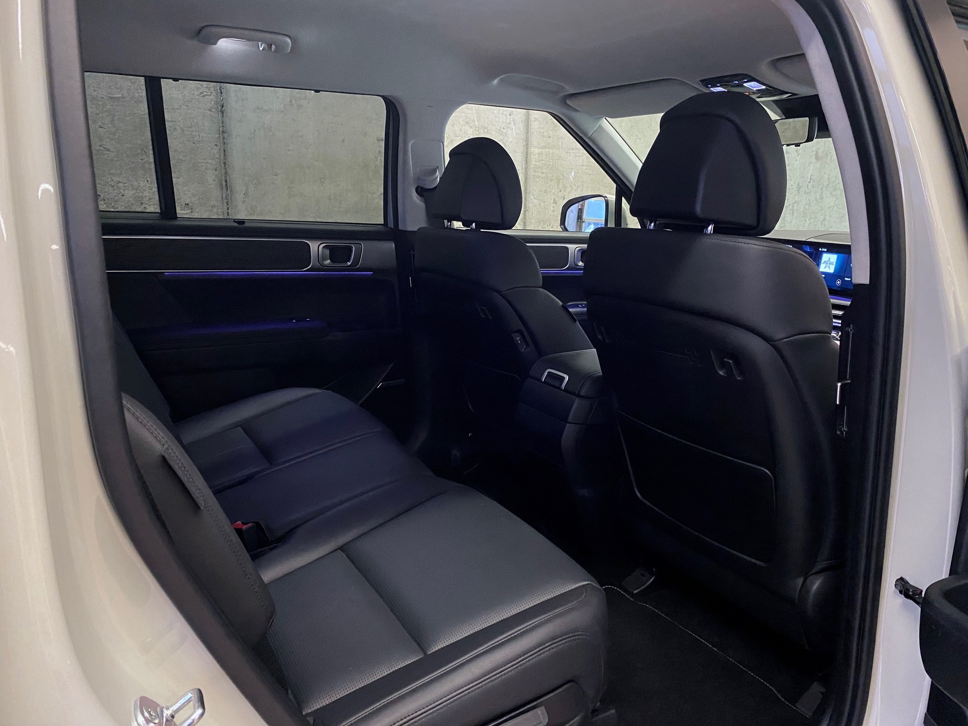 HYUNDAI Santa Fe 1.6*T-GDi*VollHybrid*Vertex*Swiss*4WD*Automatic*-image-6