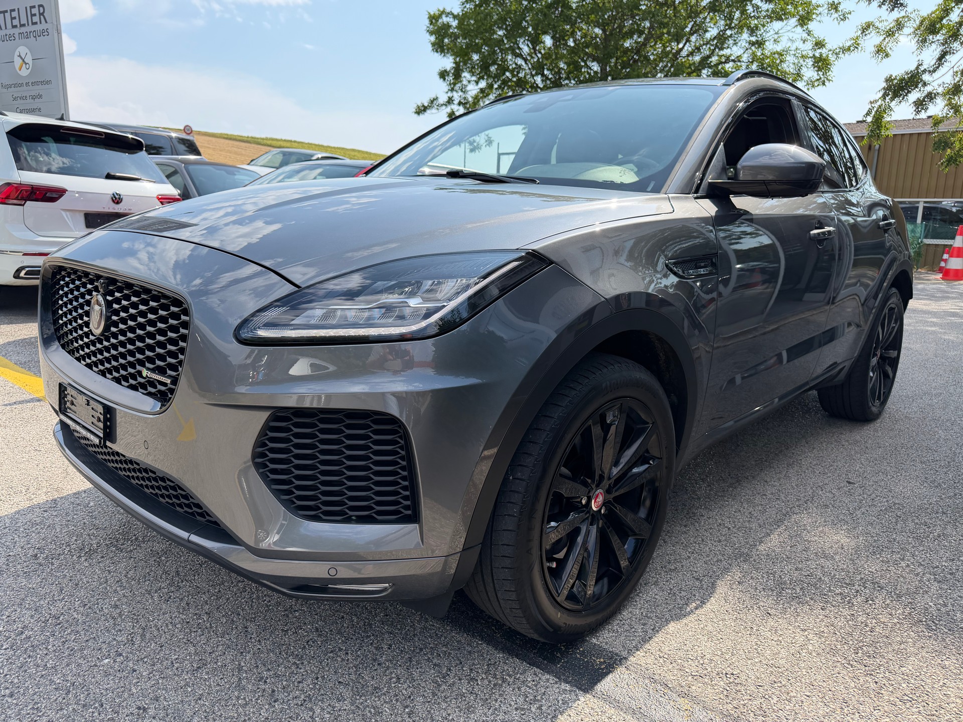 JAGUAR E-Pace 2.0 P250 R-Dynamic S AWD Automatik-showroom-element-3