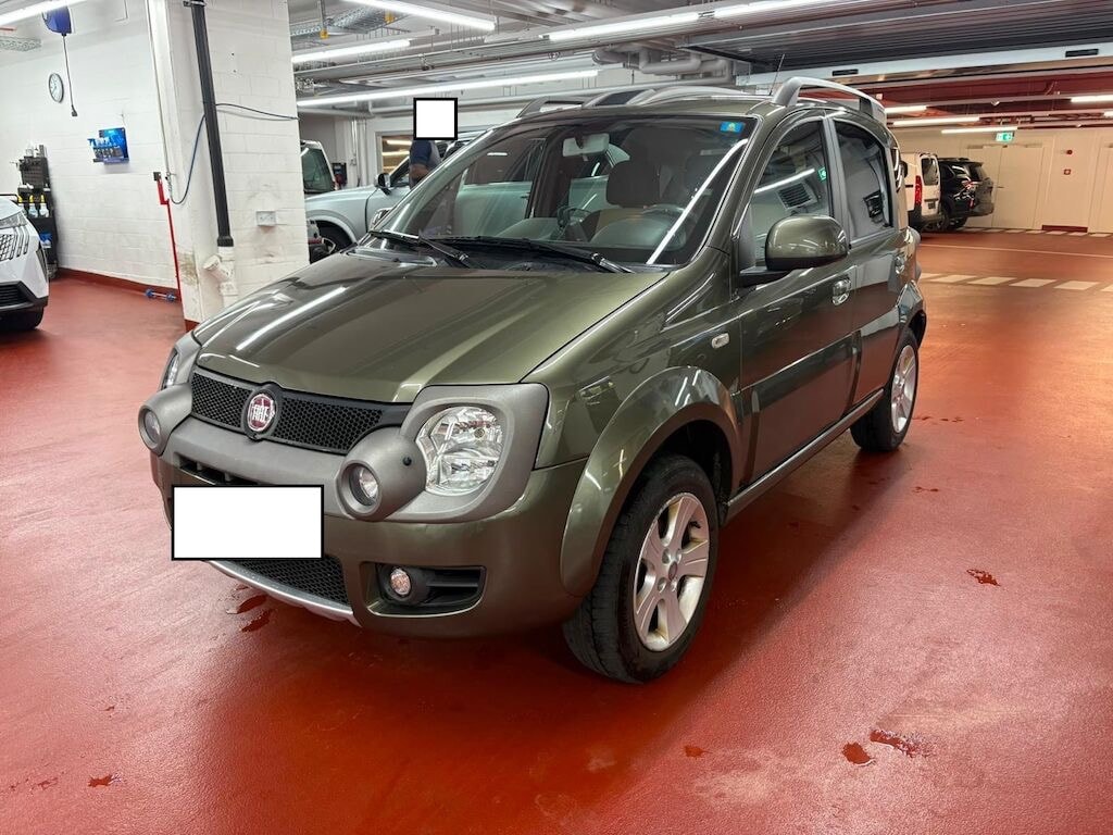 FIAT Panda 1.3 16V JTD Climbing 4x4-image-7