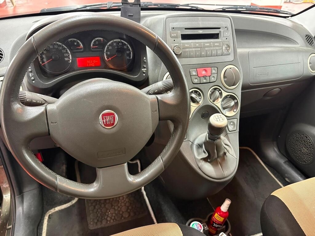 FIAT Panda 1.3 16V JTD Climbing 4x4-image-8