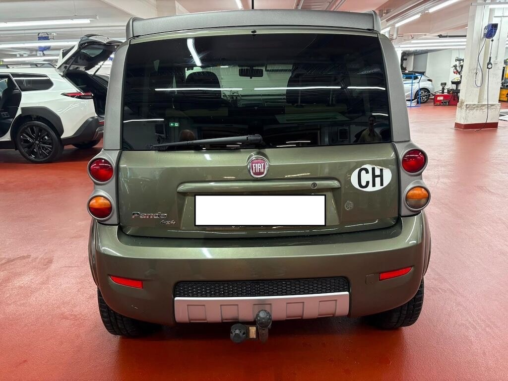 FIAT Panda 1.3 16V JTD Climbing 4x4-image-3