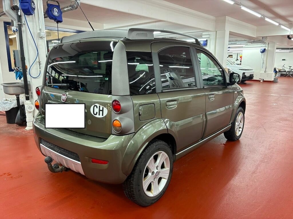 FIAT Panda 1.3 16V JTD Climbing 4x4-image-2