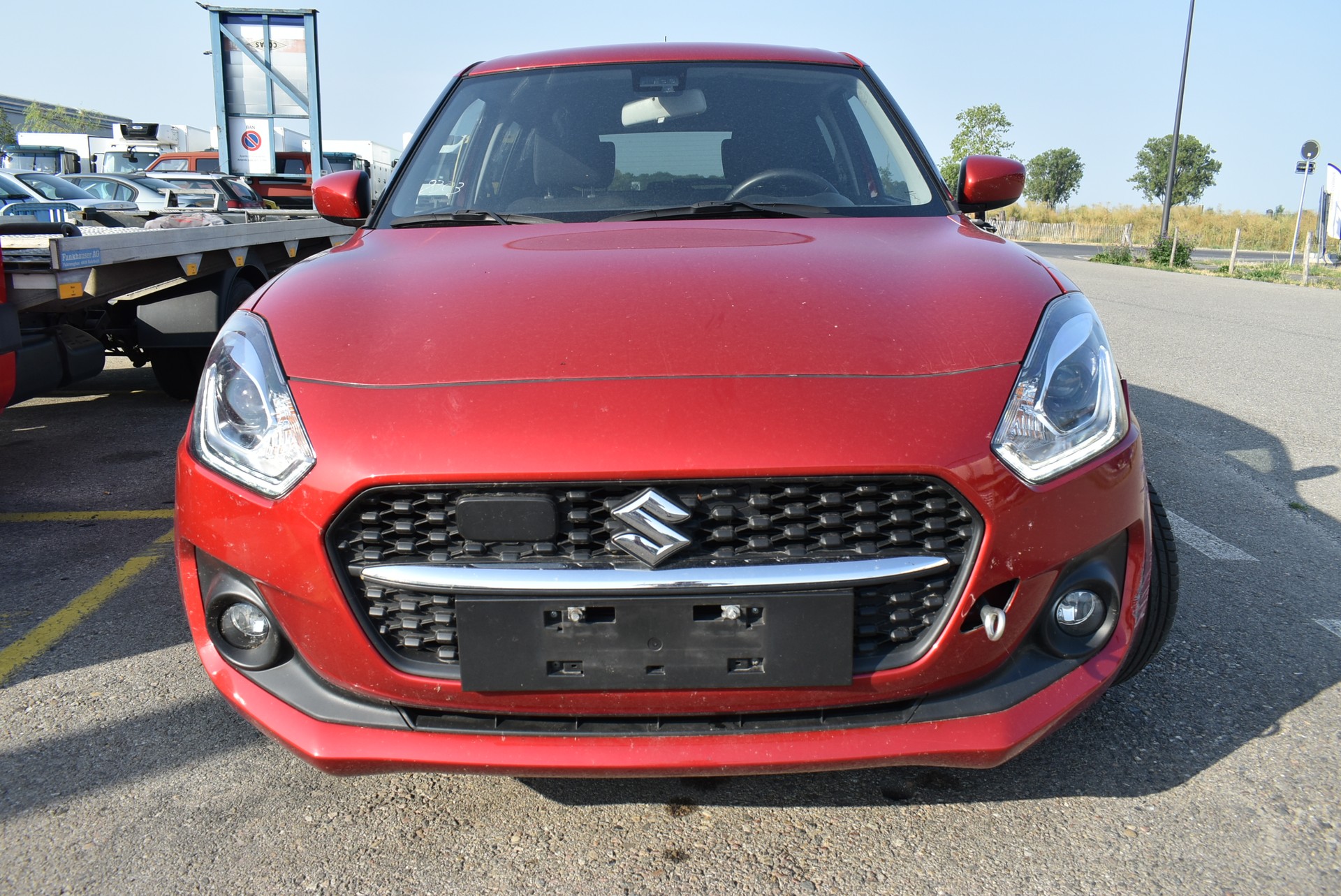 SUZUKI Swift 1.2 Compact + 4x4 Hybrid-image-5
