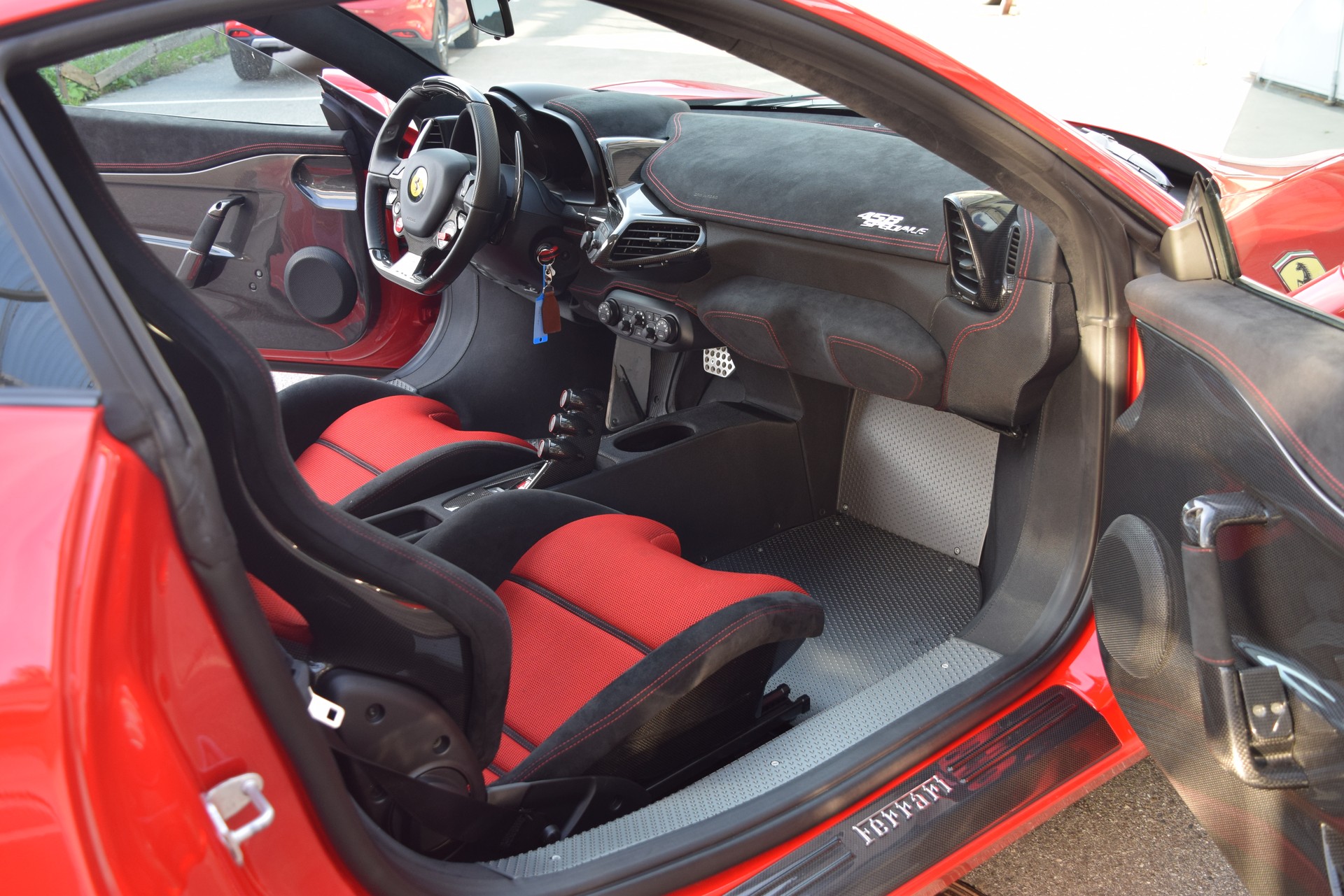 FERRARI 458 Speciale-image-20