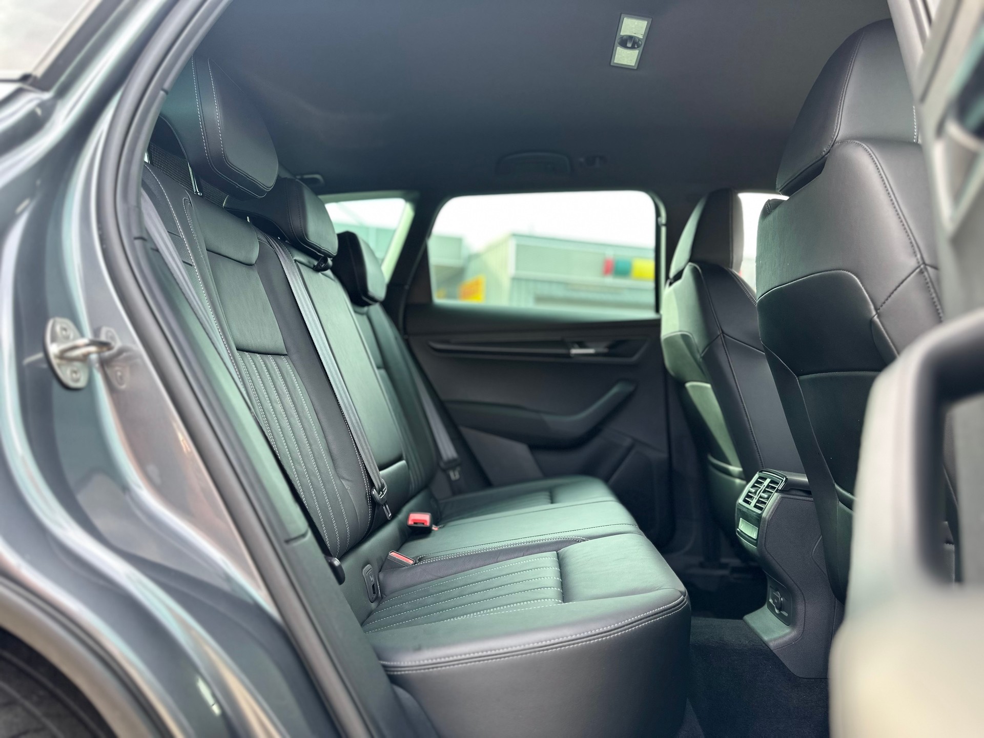 SKODA Karoq 2.0 TSI SportLine 4x4 DSG-image-15