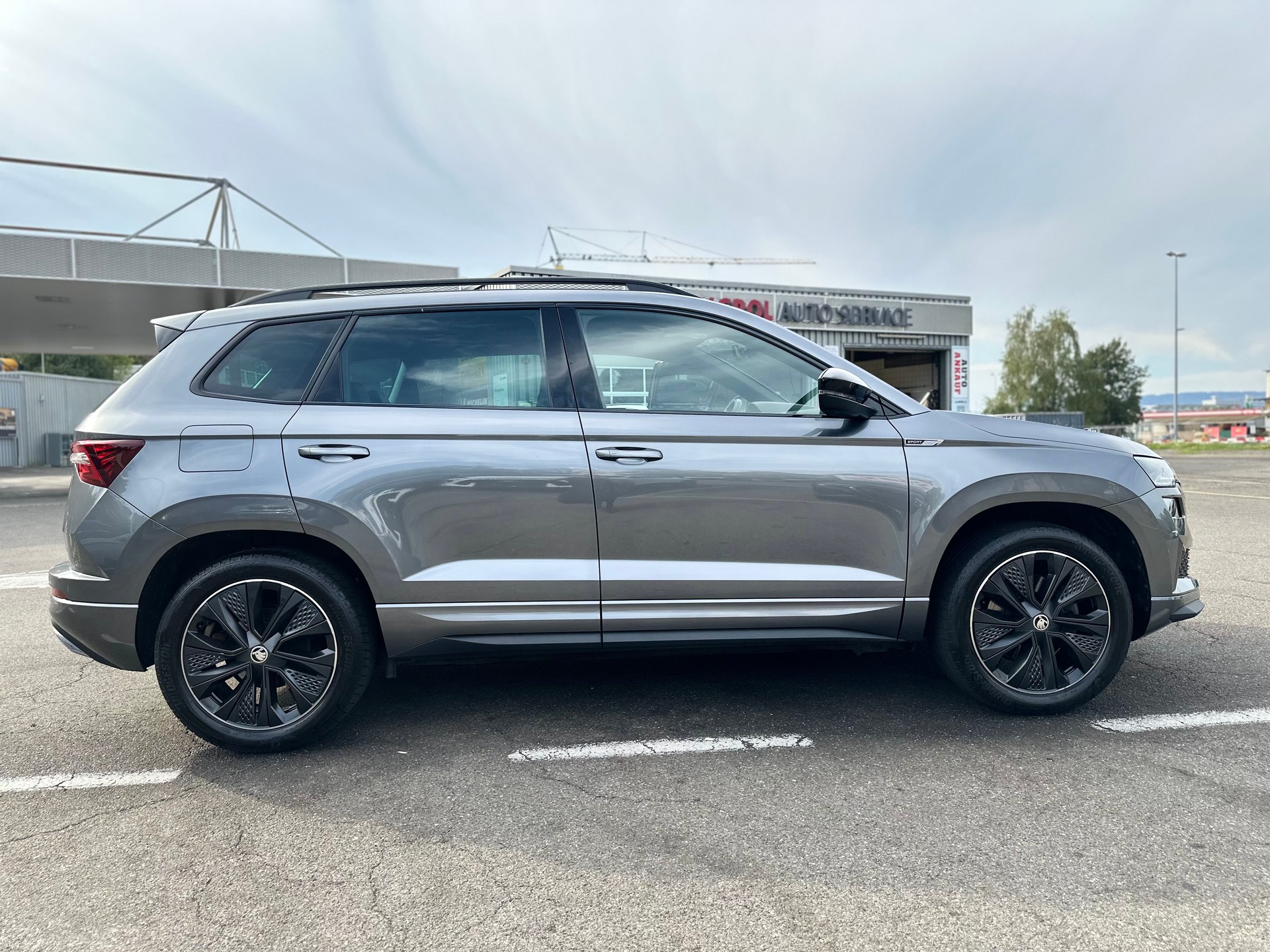 SKODA Karoq 2.0 TSI SportLine 4x4 DSG-image-11