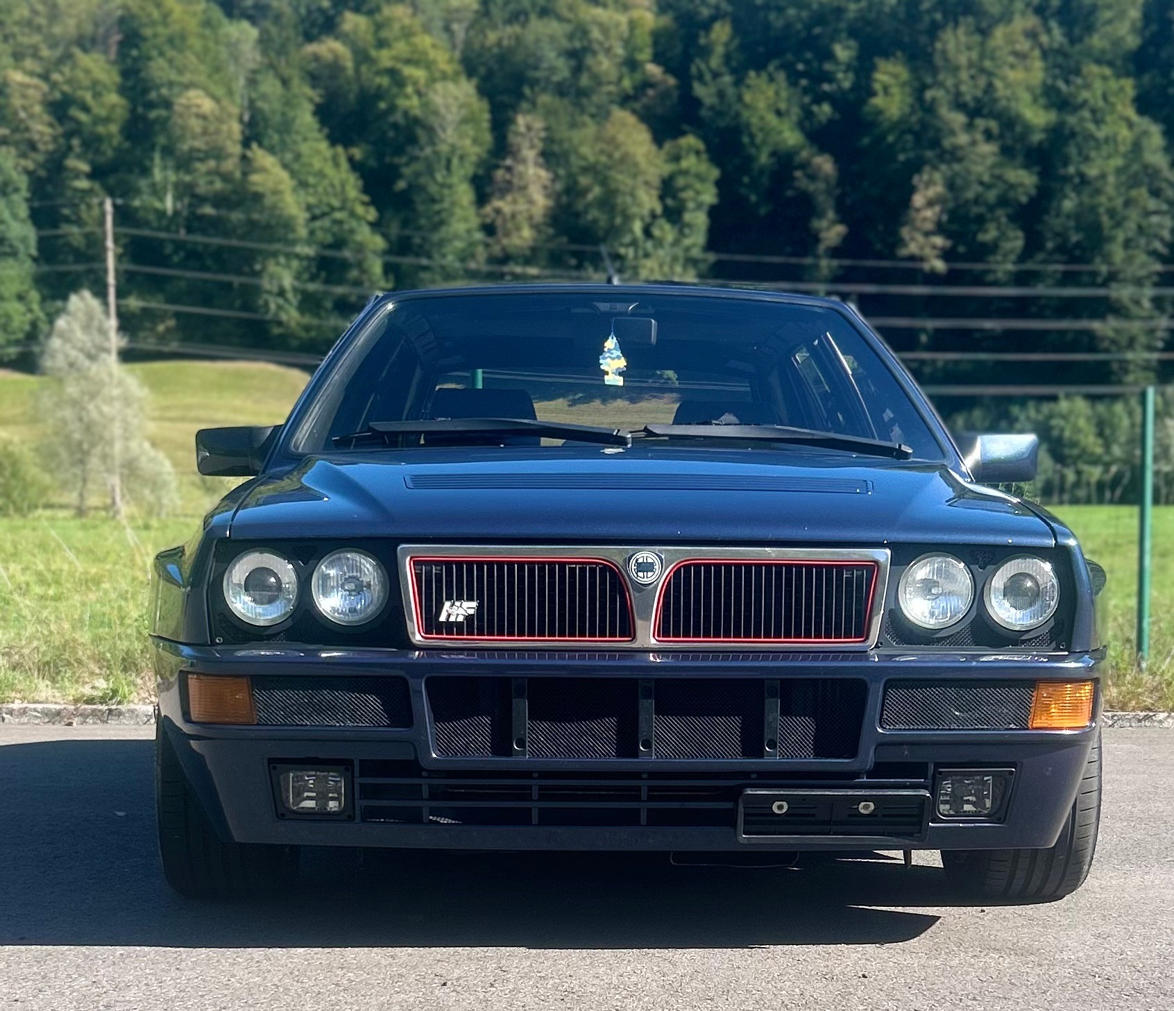 LANCIA Lancia Delta HF Integrale – Blu Madras | Ikone des Rallyesports-image-3