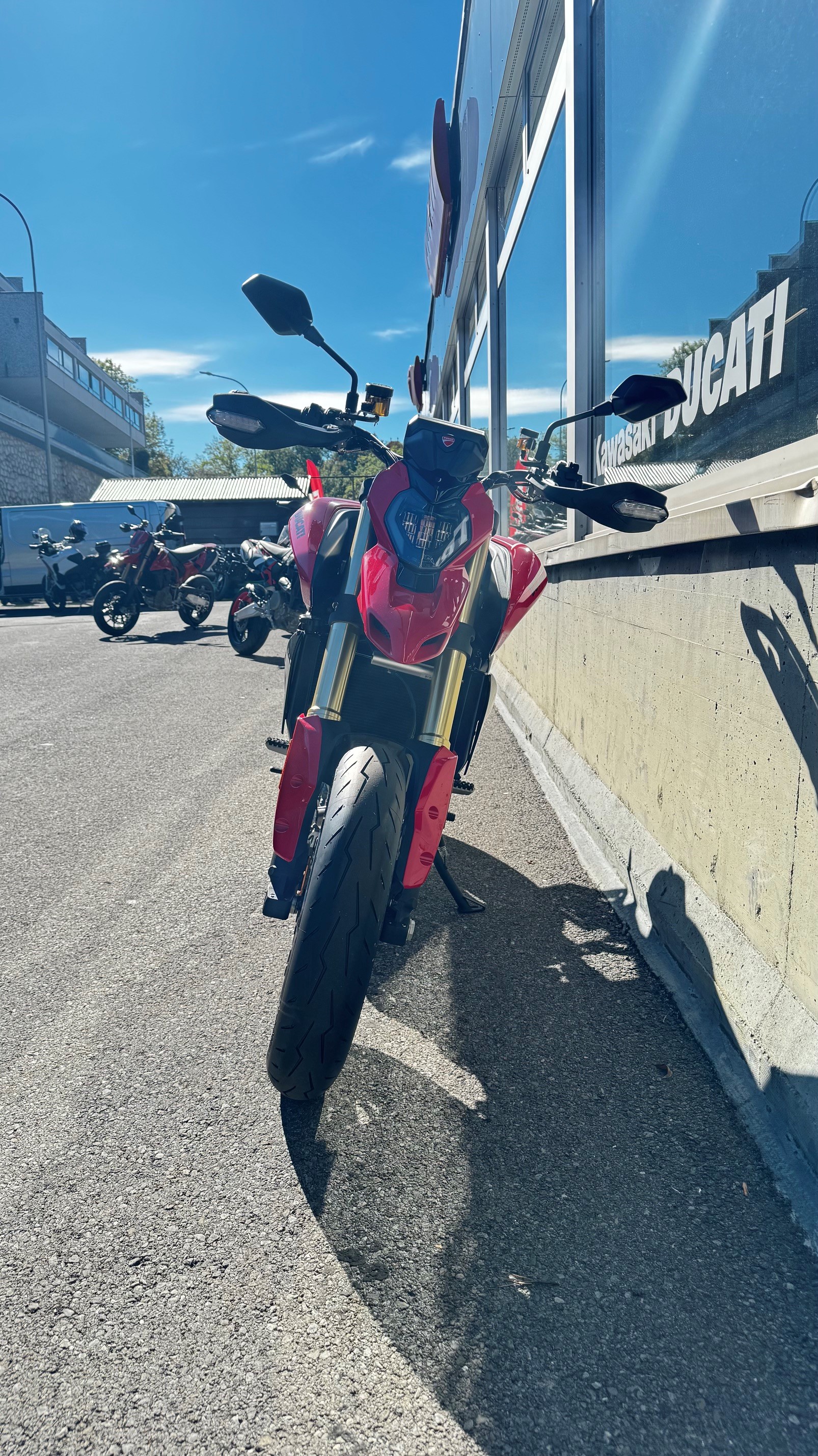 DUCATI Hypermotard V2 (35kW)-image-2