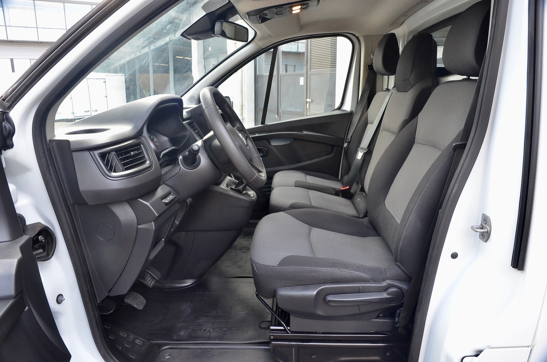 RENAULT Trafic Kaw. 2.8 t L1 H1 2.0 dCi Blue 110 Advance-showroom-element-1
