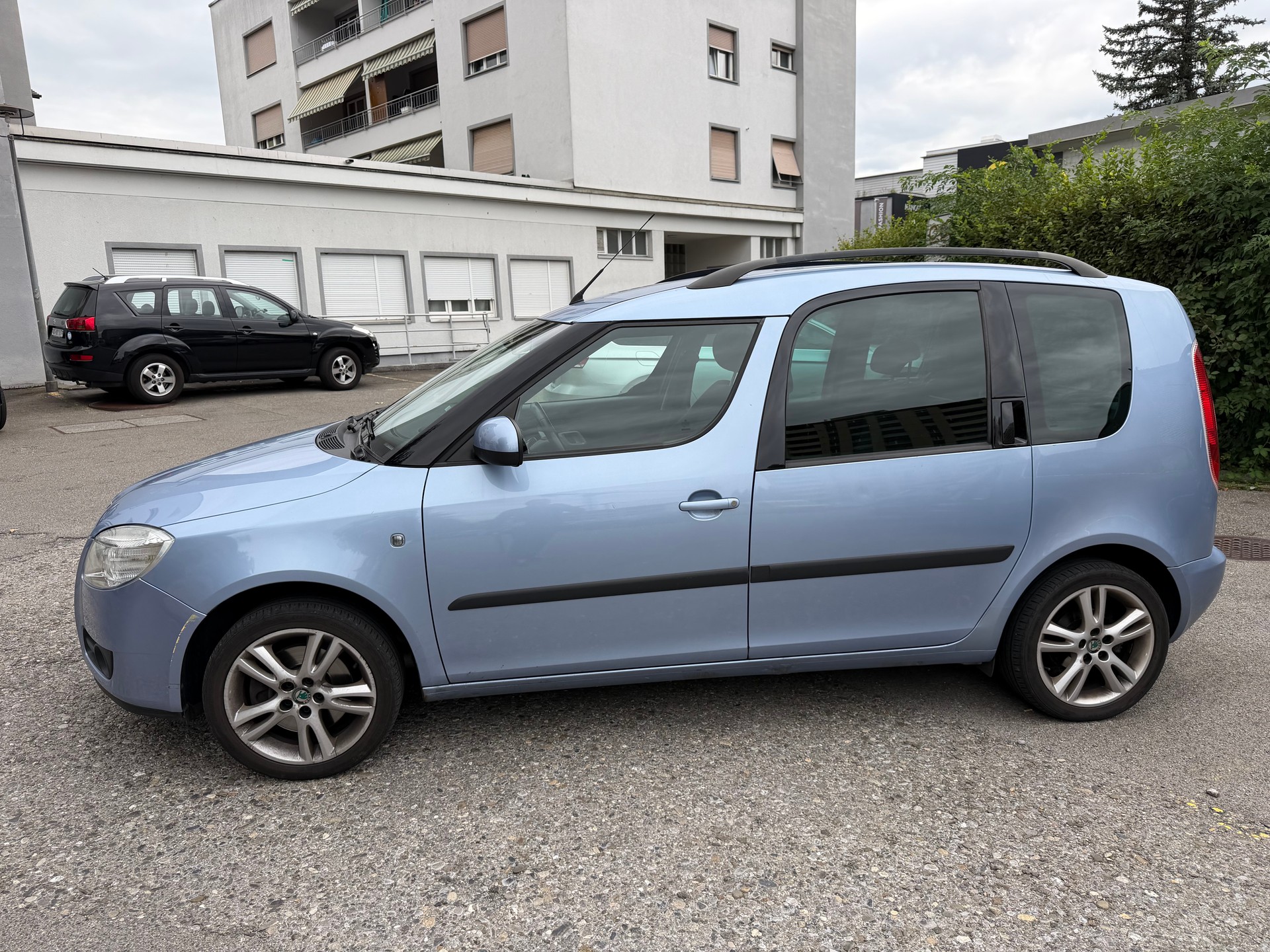 SKODA Roomster 1.6 Cycling-image-1