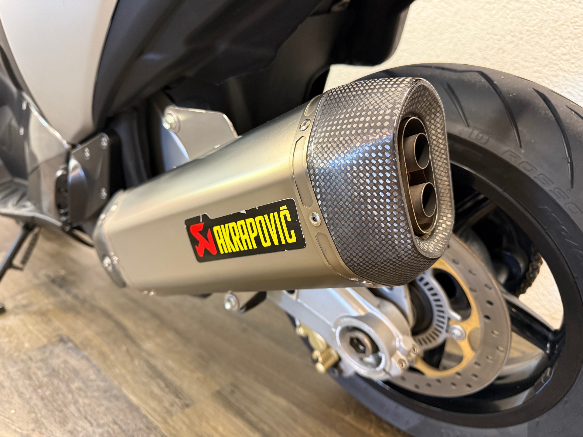APRILIA SRV 850 ABS / TC-image-10