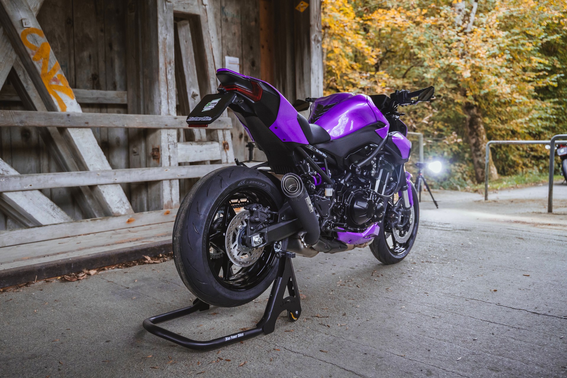 KAWASAKI Z 900 (70kW) MY27 - Sonderumbau violett-image-13