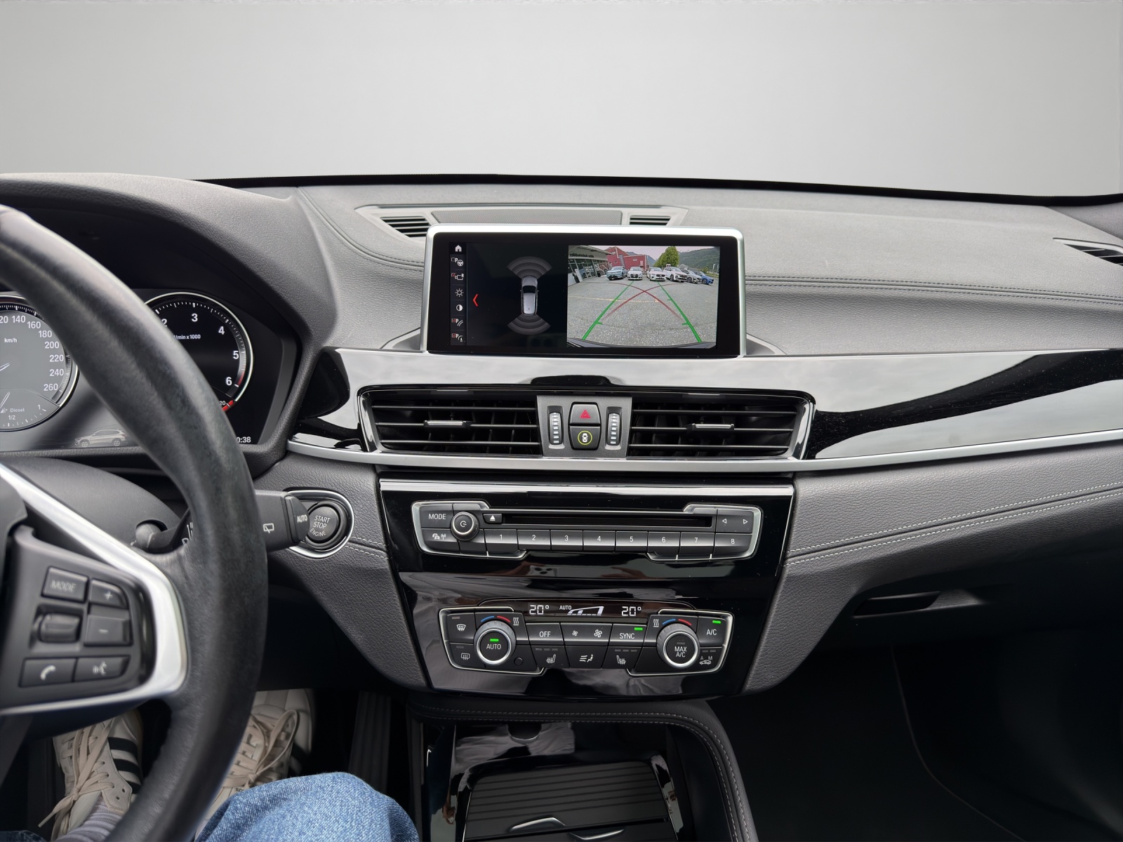BMW X1 F48 25d xDrive-image-11