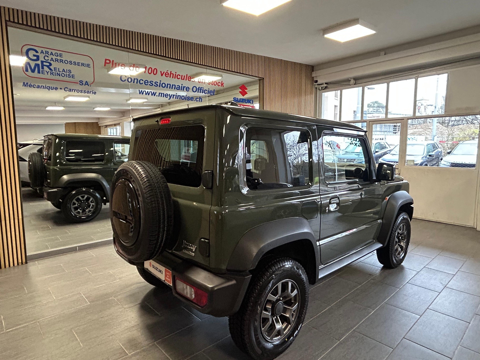 SUZUKI Jimny 1.5 Compact Top Automatique 4 Place/4Platz-image-6
