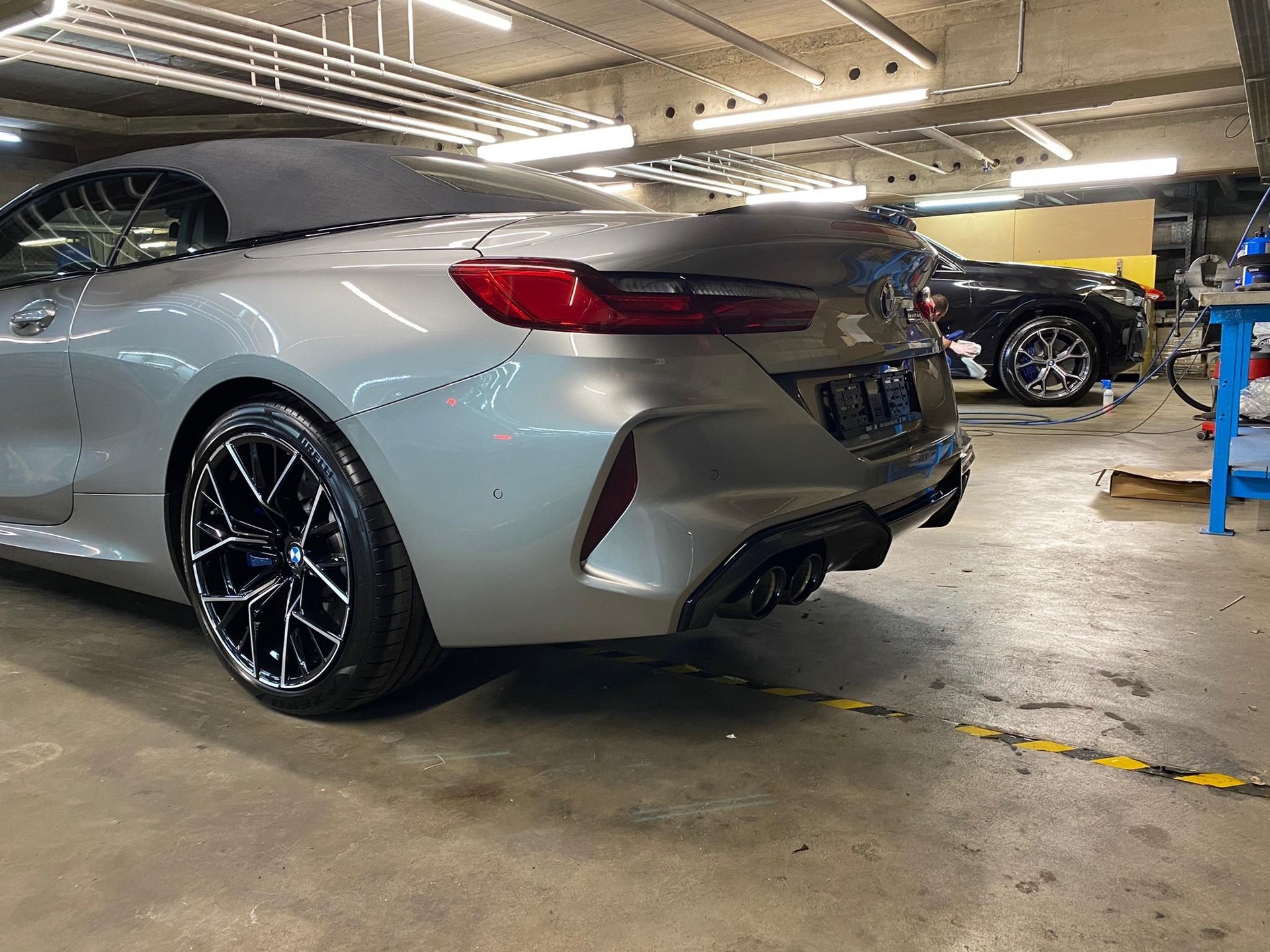 BMW M8 xDrive M Competition Steptronic-image-1