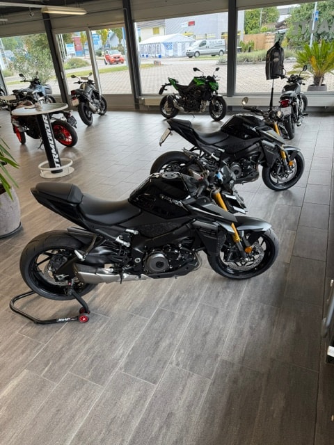 SUZUKI GSX-S 1000-image-8