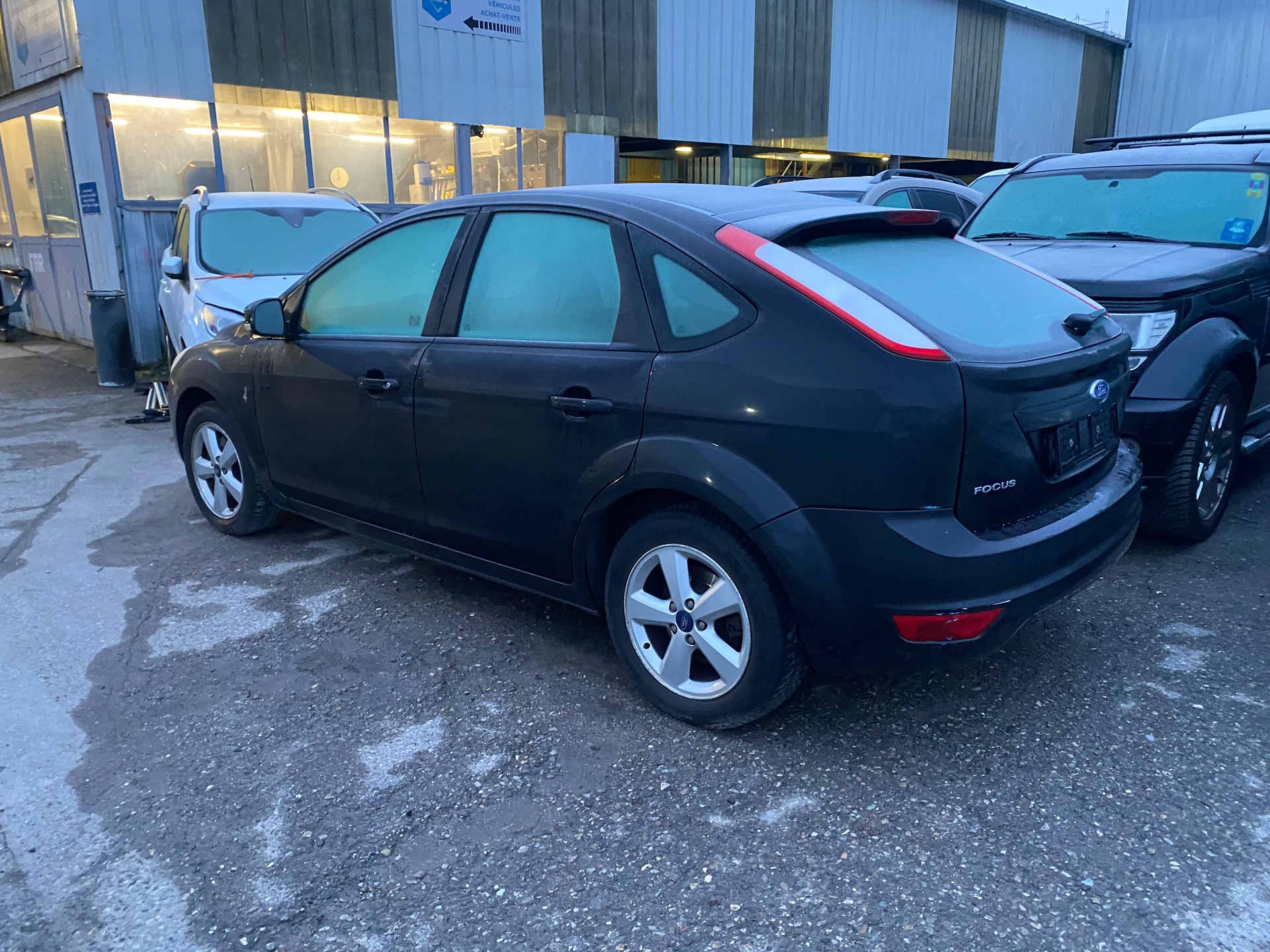 FORD Focus 2.0i Carving-image-2